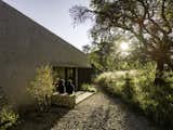 The house is located about 30 minutes from the town of Aculco (including a 10-minute drive down a dirt road), making it ideal for quick getaways.