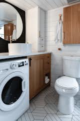 15 Tiny Bathroom Ideas For a Beautiful and Functional Space